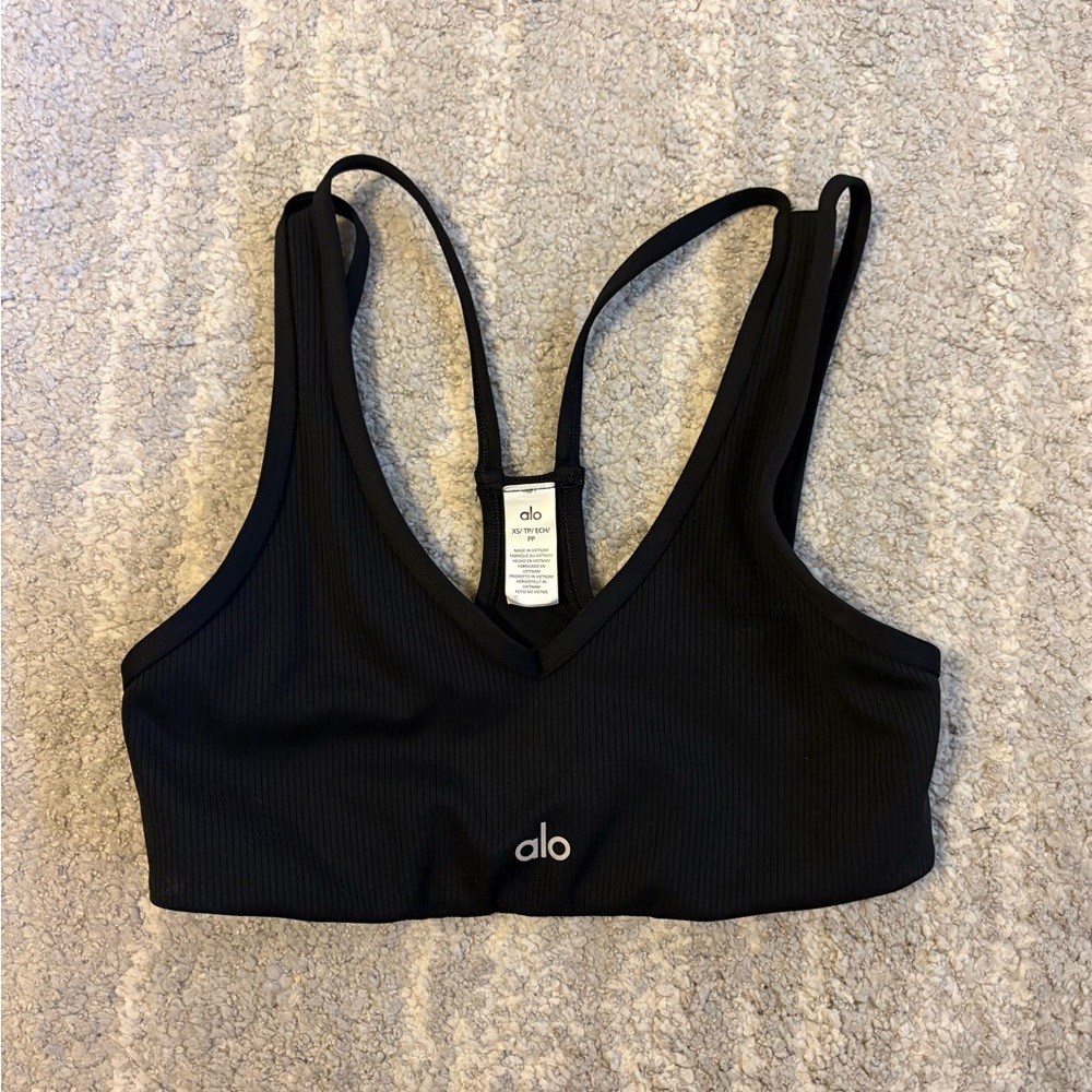 ALO Yoga Ribbed Strappy Black Sports Bra